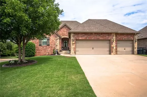 716 Dunes Cir, Edmond, OK 73003