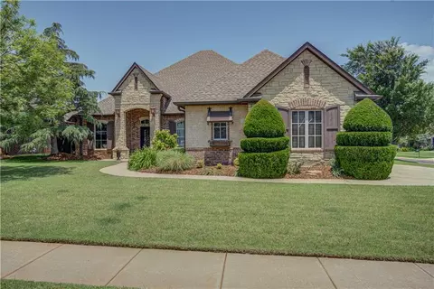 7601 NW 133rd Pl, Oklahoma City, OK 73142