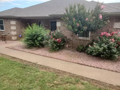 13895 Kings Rd, Shawnee, OK 74804