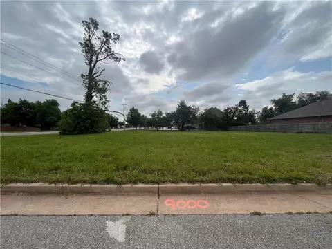 9000 Pecos Drs, Oklahoma City, OK 73139