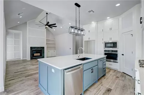5920 NW 158th St, Edmond, OK 73013
