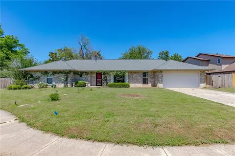 4417 Brighton Ct, Norman, OK 73072