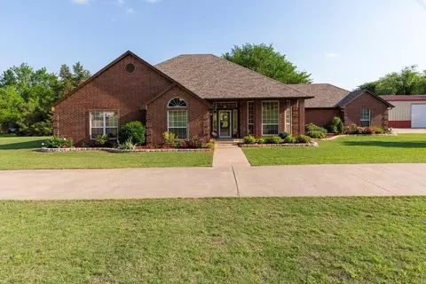432 Quail Rd, Chickasha, OK 73018