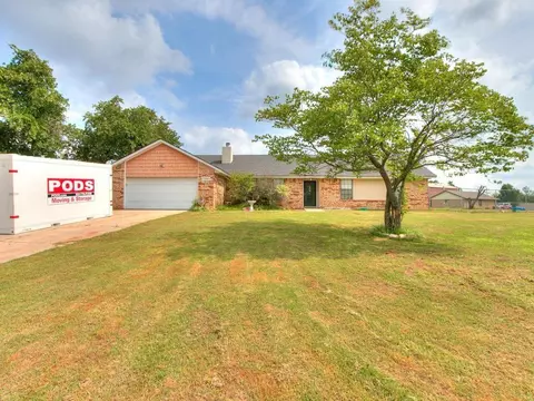 17361 Michael Dr, Choctaw, OK 73020