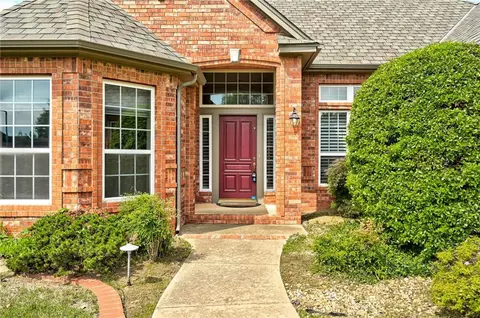 2004 Danfield Dr, Norman, OK 73072 photo 3