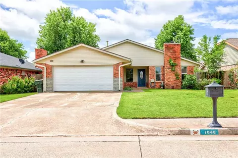 1048 Mabel C Fry Blvd, Yukon, OK 73099