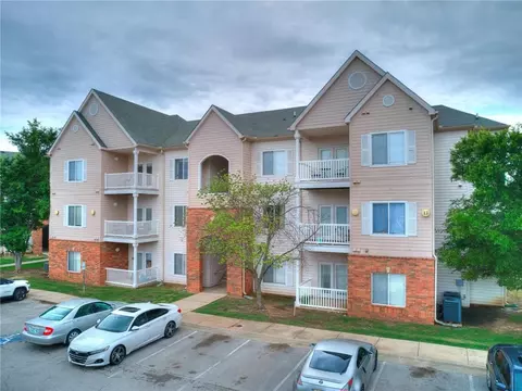2200 Classen Blvd #13-114, Norman, OK 73071