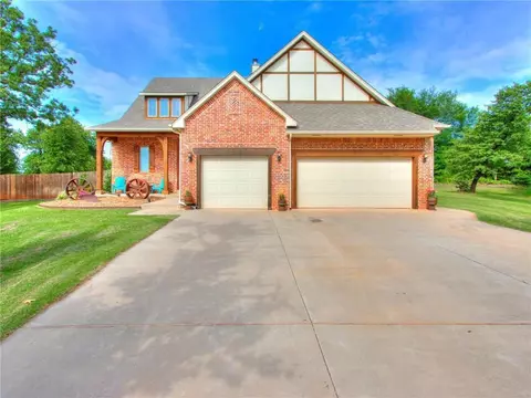 12100 Stone Hill Dr, Guthrie, OK 73044