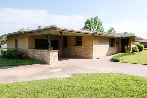 1700 S Walnut St, Pauls Valley, OK 73075