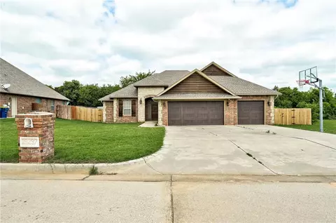 15297 Fox Hollow Rd, Choctaw, OK 73020