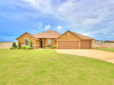 8553 Hudson Ln NE, Piedmont, OK 73078