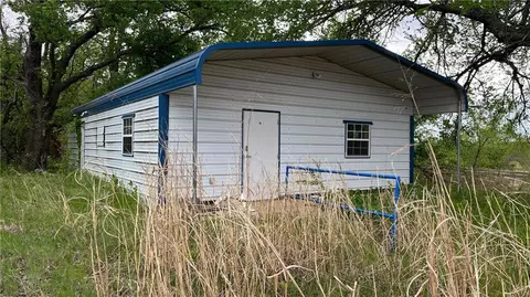 5125 W Seward Rd, Guthrie, OK 73044
