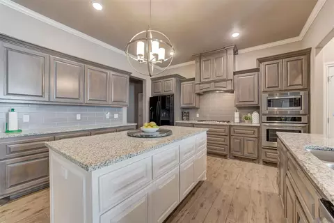 6400 NW 164th Cir, Edmond, OK 73013