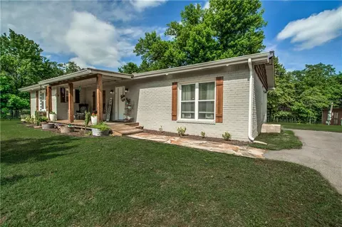 2476 Moran Rd, Choctaw, OK 73020