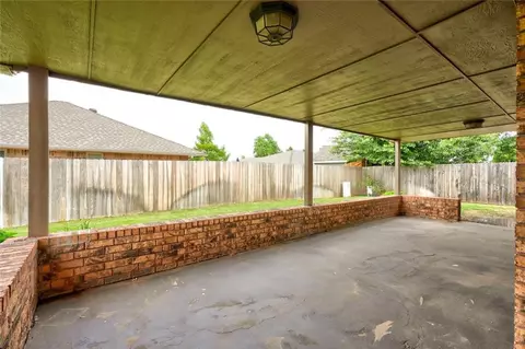 201 E Platt Dr, Yukon, OK 73099 photo 46