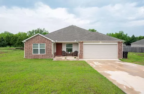 5718 Bent Creek Rd, Shawnee, OK 74804