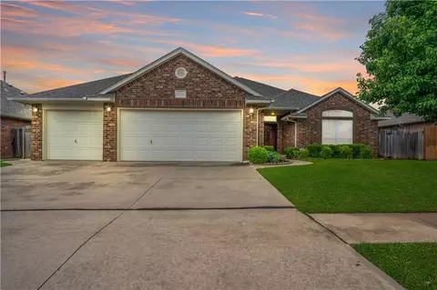 8904 NW 114th St, Oklahoma City, OK 73162