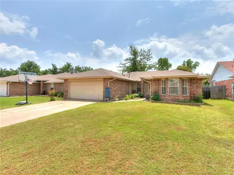 10812 Ohara Ln, Midwest City, OK 73130