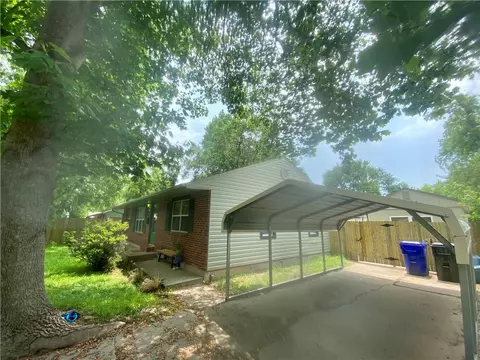 1104 W Apache St, Norman, OK 73069 photo 4