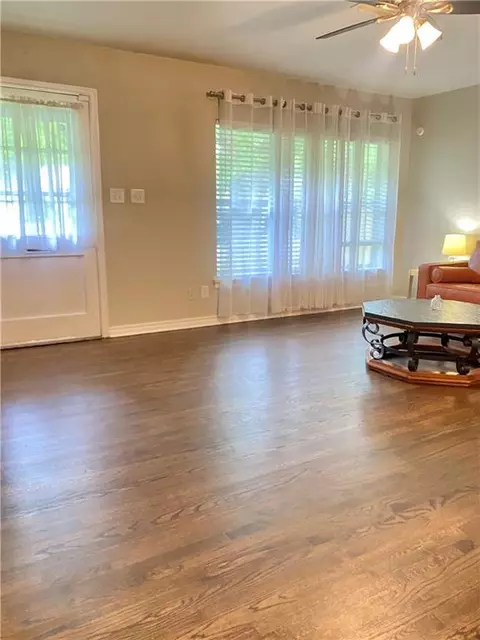 1104 W Apache St, Norman, OK 73069 photo 9