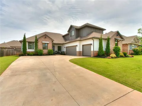 2308 Bretton Ln, Edmond, OK 73012