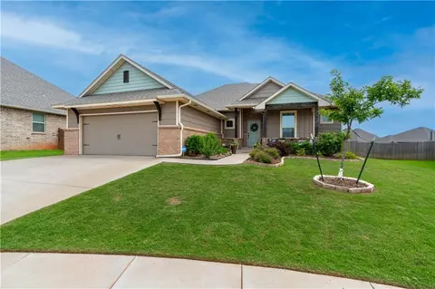 3052 NW 185th Ct, Edmond, OK 73012