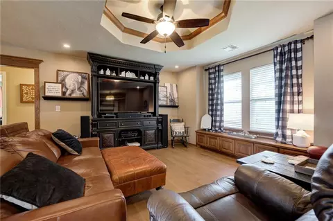 4105 Frontier Ln, Tuttle, OK 73089 photo 13