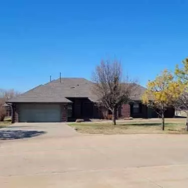 2559 Wagon Train Cir, Piedmont, OK 73078