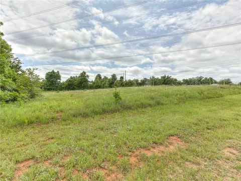 18100 Mayridge Dr, Newalla, OK 74857