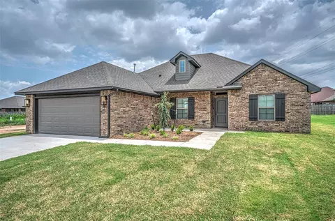 4505 Adobe Ct, Yukon, OK 73099 photo 2