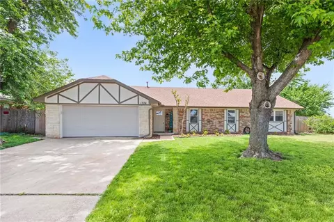 1724 Gladstone Ter, Oklahoma City, OK 73120