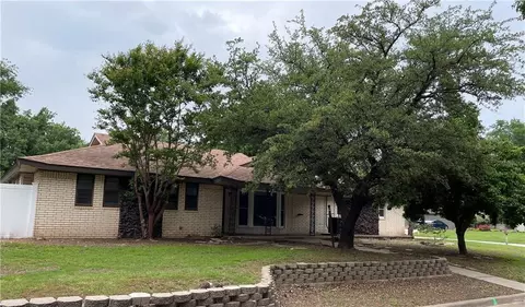 2700 Poplar Ln, Norman, OK 73072