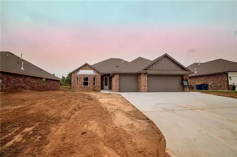 14900 Walnut Ln, Choctaw, OK 73020