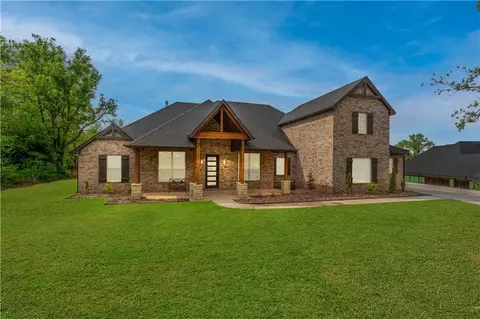 5401 Wheatley Way, Edmond, OK 73034