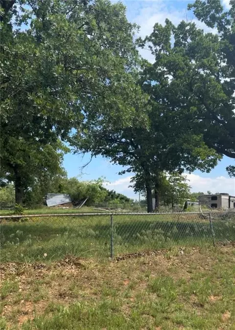 Pioneer Road, Fort Cobb, OK 74729