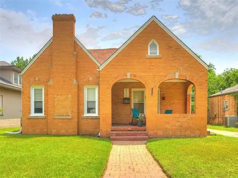 825 S 8th St, Chickasha, OK 73018
