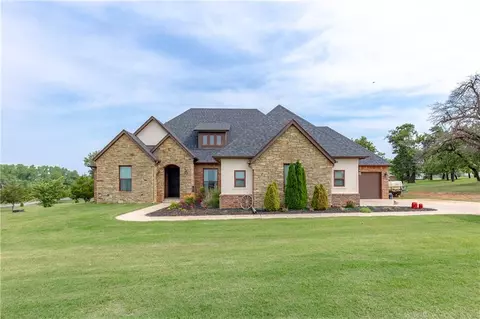 3171 Staghorn Dr, Blanchard, OK 73010