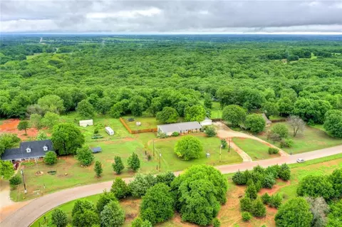 21233 Trailridge Rd, Tecumseh, OK 74873