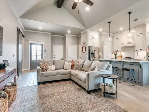 624 Switch Rd, Yukon, OK 73099 photo 6