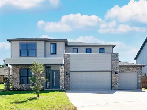 17608 Valley Crest Trl, Edmond, OK 73012