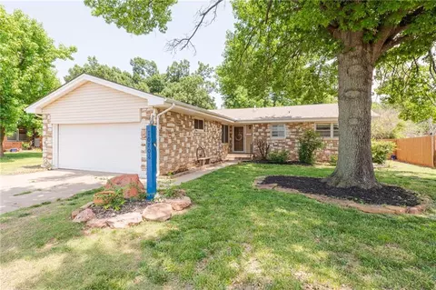 10808 Sunnymeade Pl, Oklahoma City, OK 73120