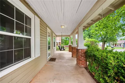 930 Maple St, Yukon, OK 73099 photo 3