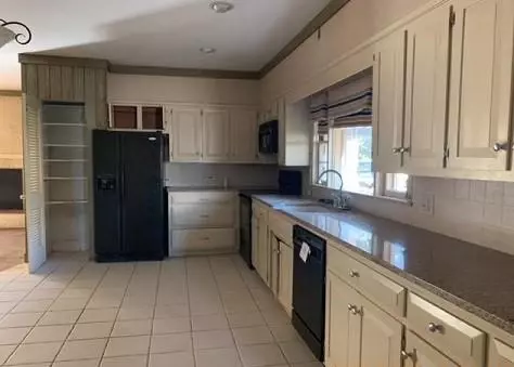 700 E Main St, Sentinel, OK 73664 photo 5
