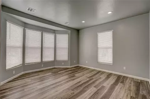 616 E Perkins Ave, Guthrie, OK 73044 photo 6
