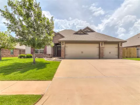 15208 Homecoming Dr, Edmond, OK 73013