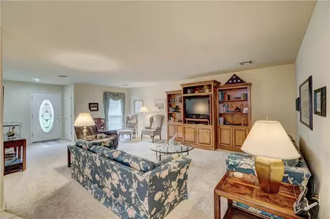 2009 Willow Bend Dr, Edmond, OK 73003 photo 3