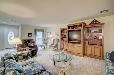 2009 Willow Bend Dr, Edmond, OK 73003 photo 4