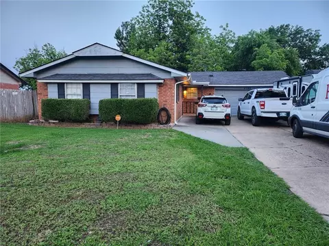 4744 Princess Ln, Del City, OK 73115
