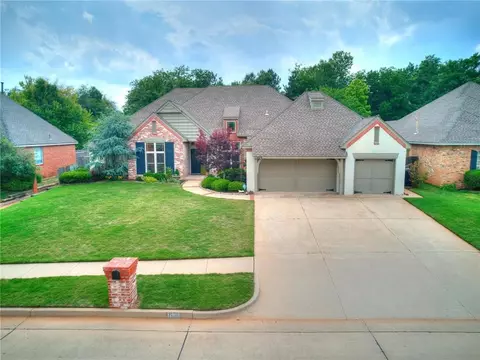 11909 Rosemeade Ct, Oklahoma City, OK 73162