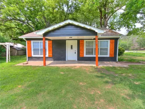 514 Valley Dr, Sand Springs, OK 74063